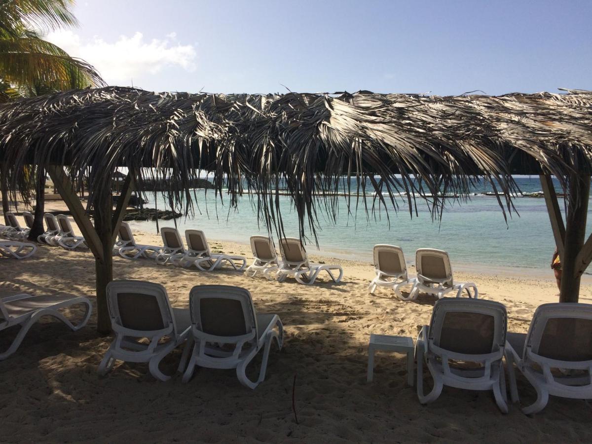 Appartement Arc En Ciel 3 Pieces Avec Acces Piscine Et Plage 圣弗朗索瓦 外观 照片